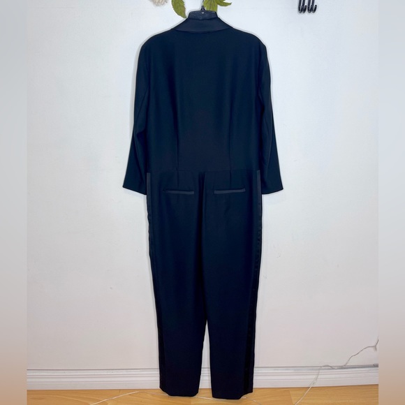 Banana Republic 3/4 Sleeve Tuxedo Jumpsuit NWT - Picture 10 of 13